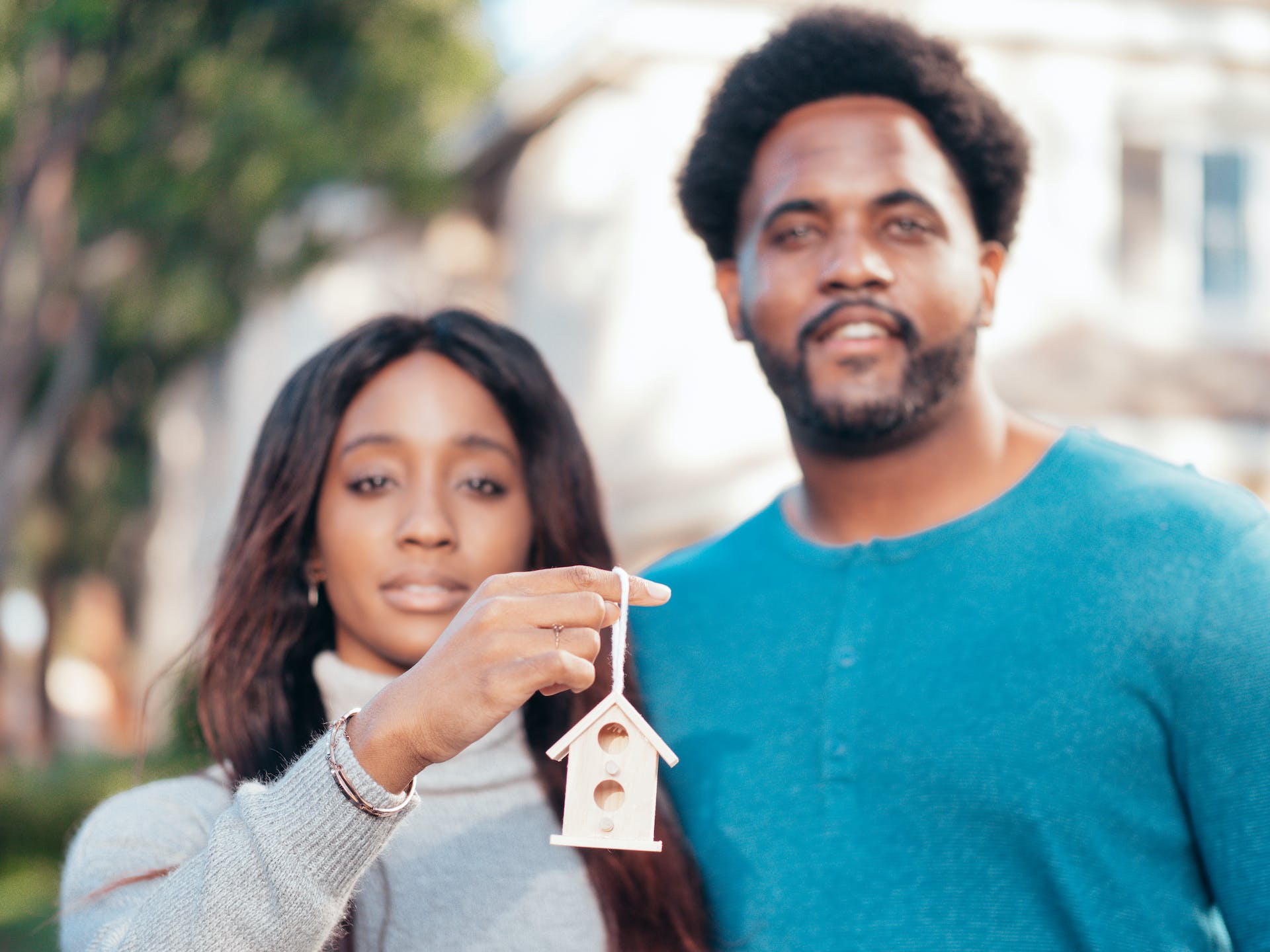 https://benzjeanenterprise.com/wp-content/uploads/2023/10/pexels-kindel-media-7579136.jpg